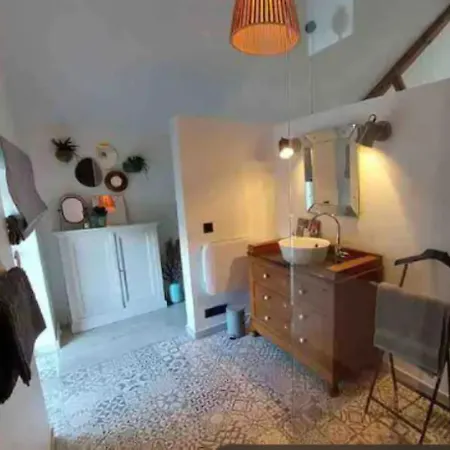 Lachambre2 Bed & Breakfast